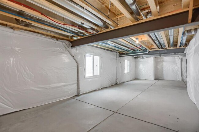 Building Photo - 18932 High Point Blvd