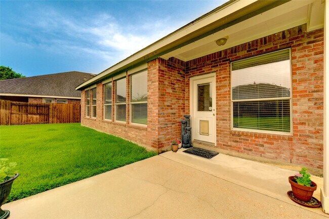 Building Photo - 7014 Marble Springs Dr