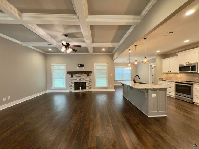 Building Photo - 408 Hawk's Nest Dr