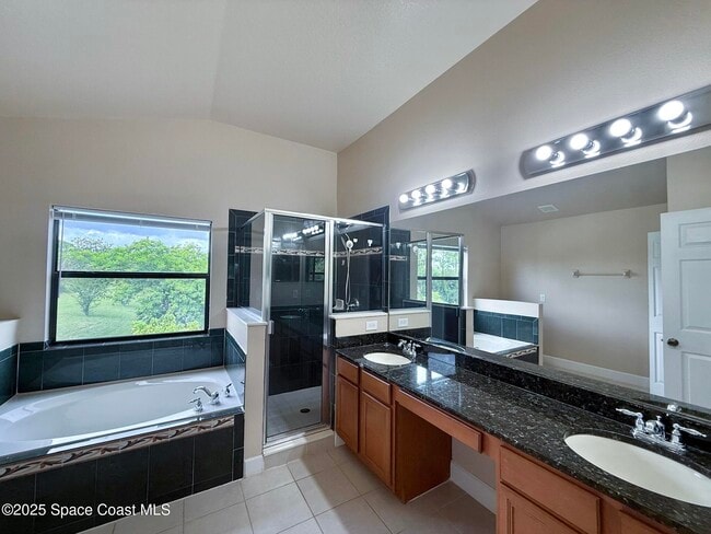 Building Photo - 4020 Millicent Cir