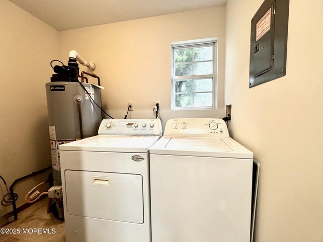 Building Photo - 244 Raritan St