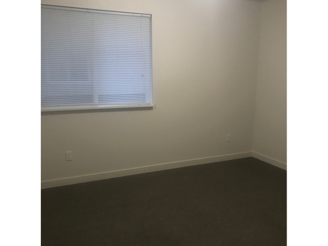 Living room - Nicholas Townhomes