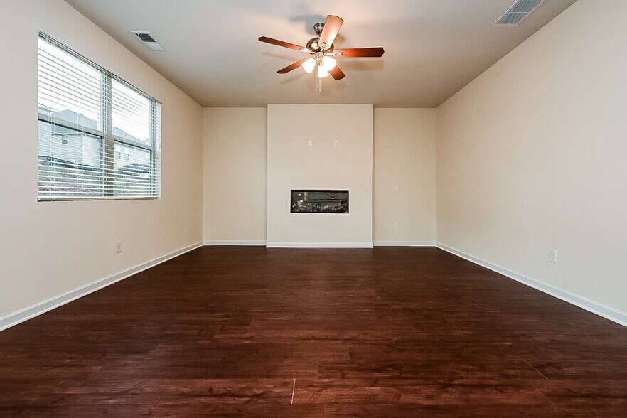Building Photo - 532 Overo Dr