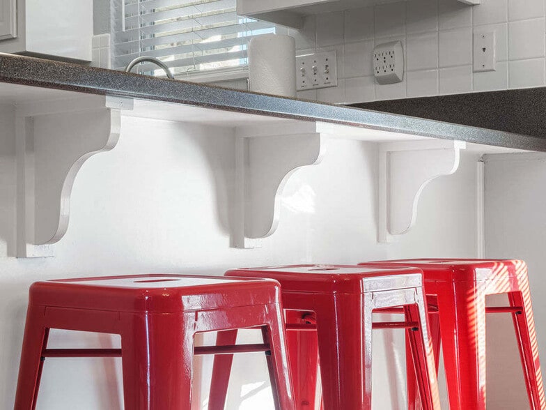 Building Photo - 403 Willington Ln