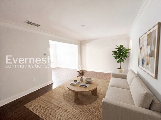 Building Photo - 3 Bed/2.5 Bath Home with Garage / Pet-Friendly / Coming Soon!