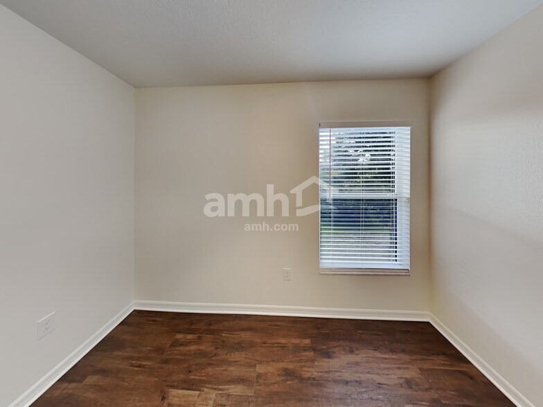 Building Photo - 5803 Sweet William Terrace