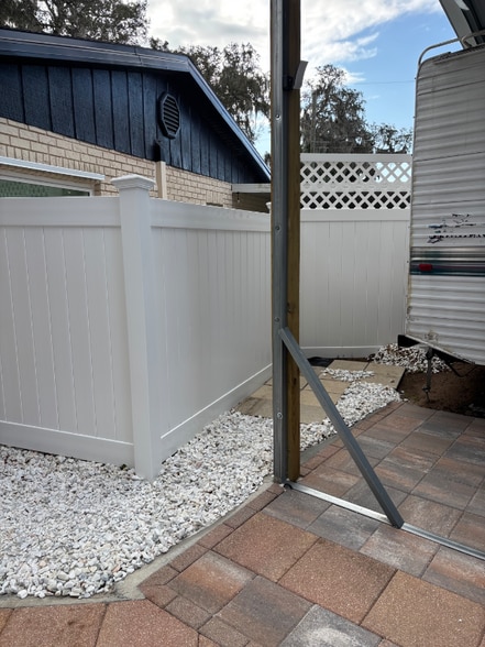 Building Photo - 2020 Lee Dr