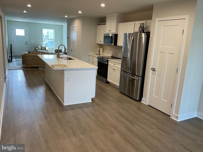 Building Photo - 4317 Southerby Dr