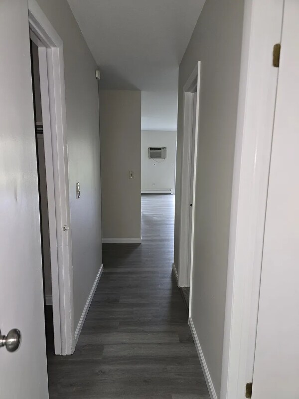 Building Photo - 1601 Cherry Hill Dr