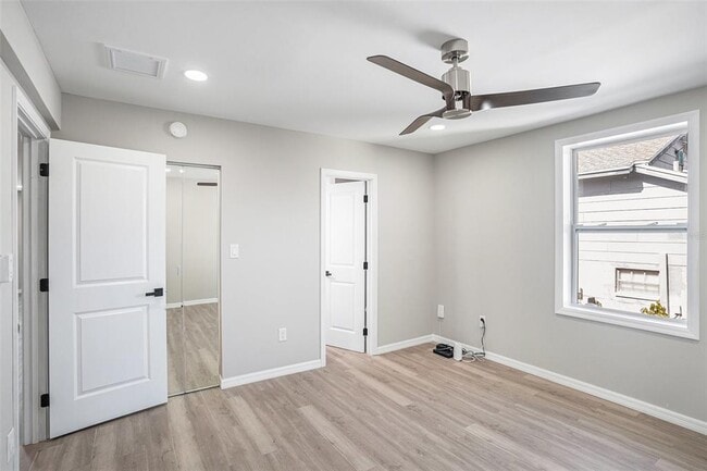 Building Photo - 3412 Springfield Dr