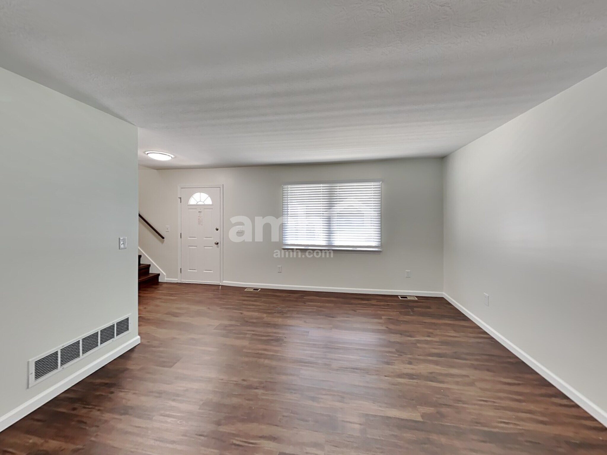 Building Photo - 388 Shamrock Ln