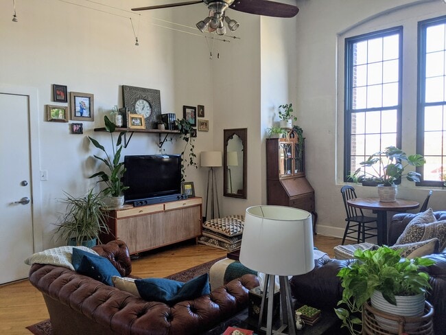 Living Room - 200 Lincoln Ave