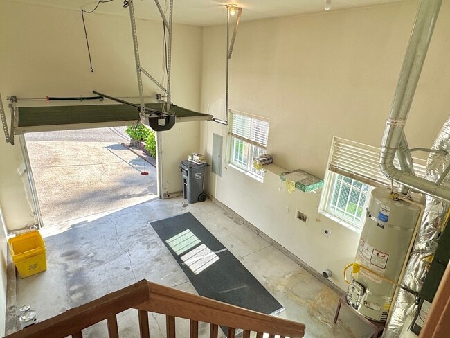 Building Photo - Montavilla Polished 2-Story with Hardwoods, Whole House A/C, Attached Garage, Off-street Parking