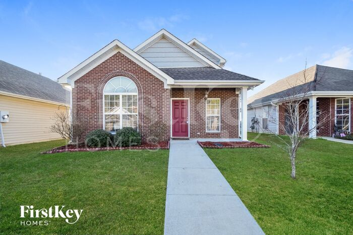 Primary Photo - 158 Village Dr