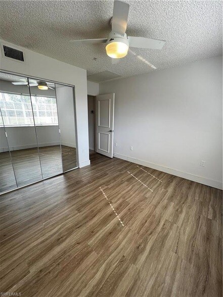 Building Photo - 1180 Wildwood Lakes Blvd