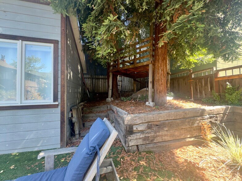 Building Photo - 538 Chetwood St