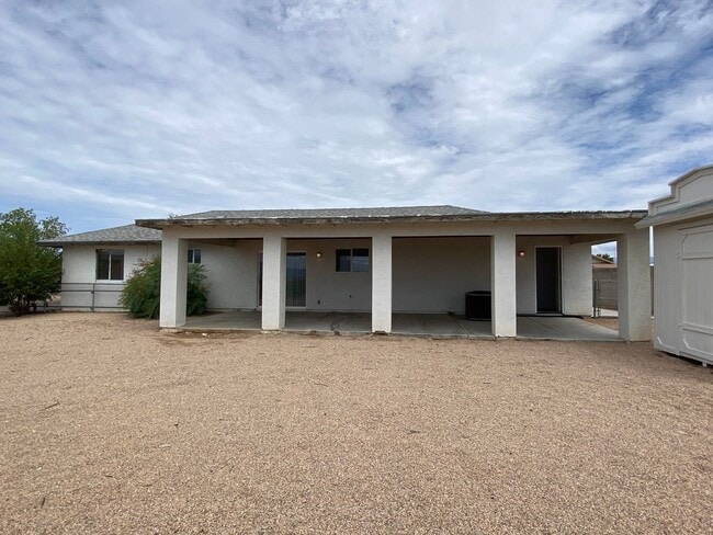 Building Photo - 6582 W Hershey Wy
