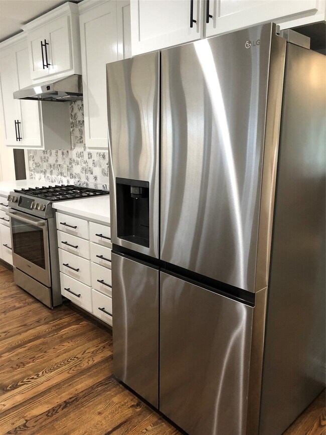 Building Photo - 1346 Chantilly Ln