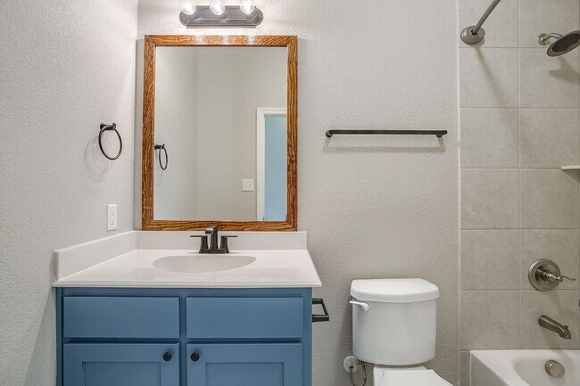 Building Photo - 9737 Rio Frio Trail