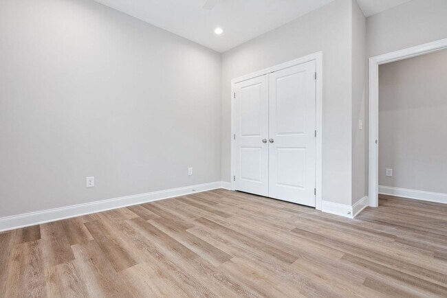 Building Photo - New Townhome in Hartbrook!