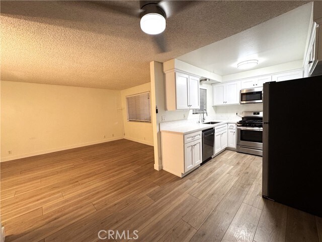 Building Photo - 2501 W Redondo Beach Blvd