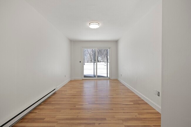 Building Photo - 122 Union St