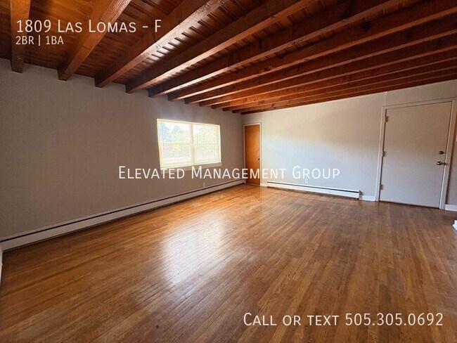 Building Photo - 1809 Las Lomas Rd NE