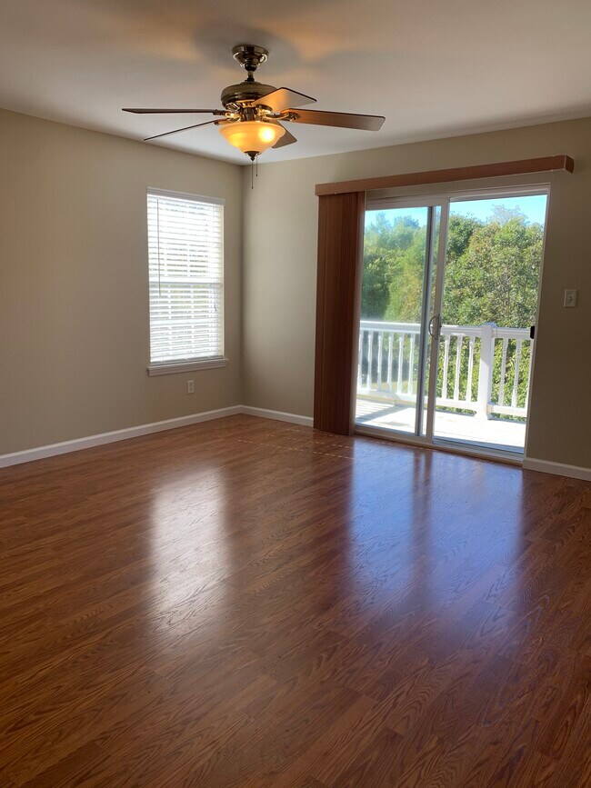 Living Room - 1149 Arbor Creek Dr