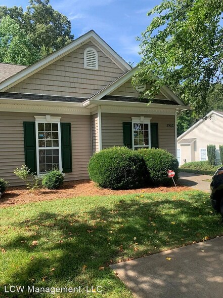 Building Photo - 5922 Fox Ridge Ln