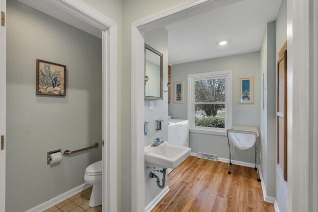 Building Photo - Fully Furnished Short Term Rental! Intercoastal Waterway!