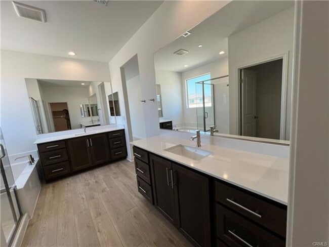 Building Photo - Brand new construction