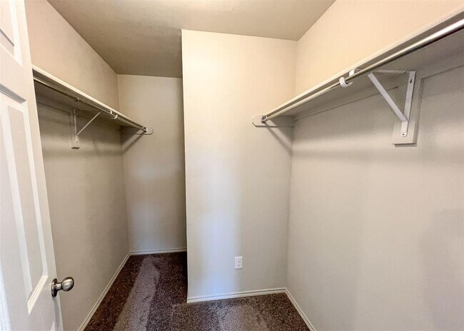 Building Photo - 11909 Jude Way