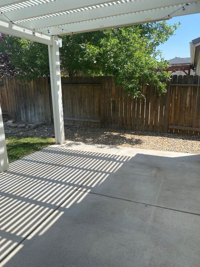 Building Photo - Single Story Home in South Reno