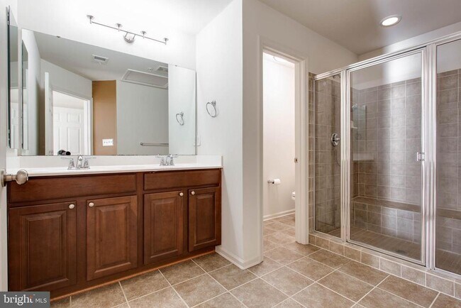 Building Photo - 6721 Caleb Dorsey Square