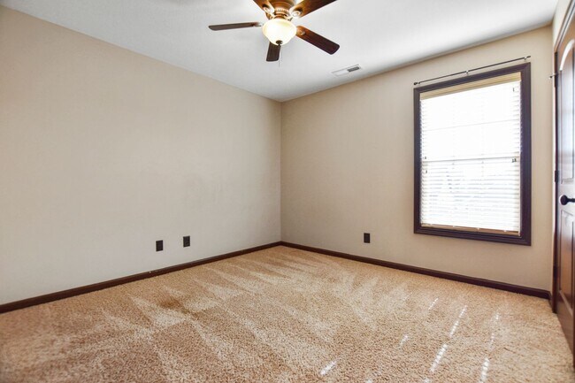 Building Photo - Four Bedroom in Fields of Northmeade!
