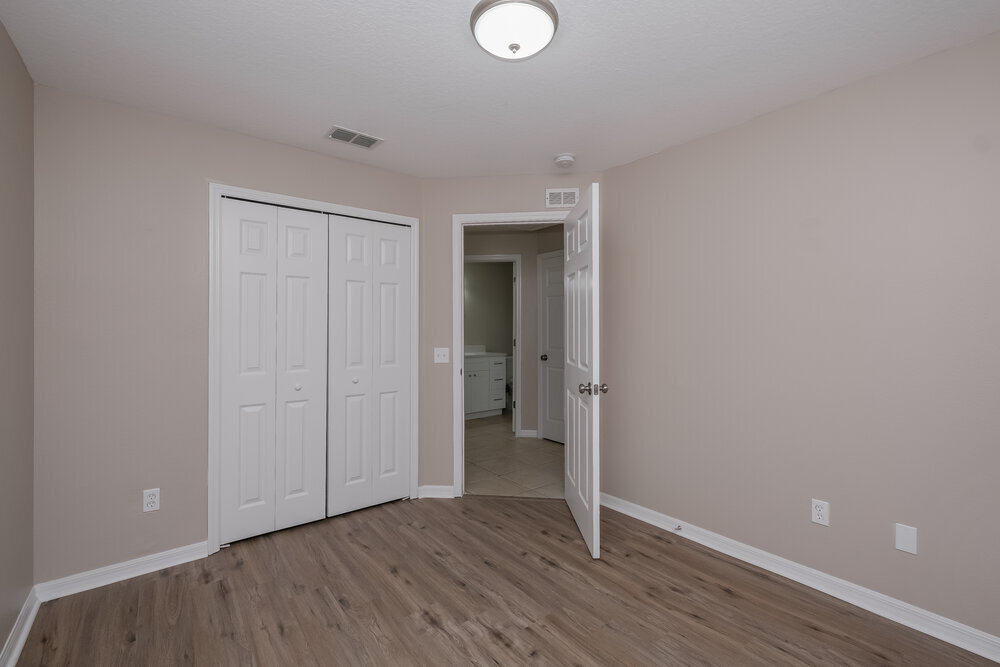 Building Photo - 15110 Deer Meadow Dr