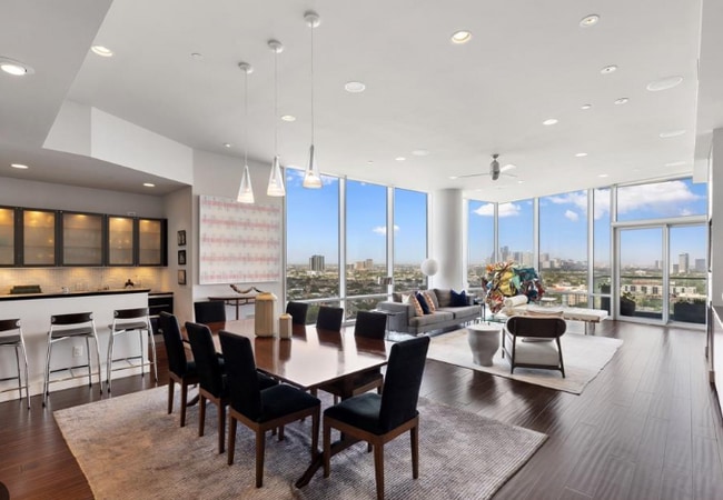 Building Photo - 2727 Kirby-17142