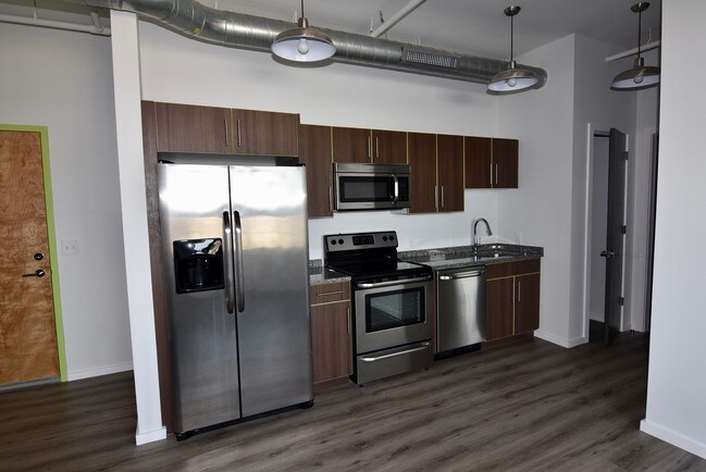 Building Photo - 4800 Brown St