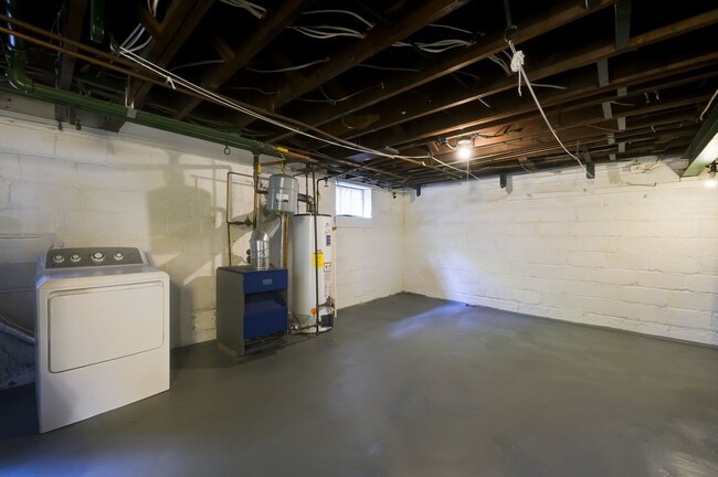 Building Photo - Charming & Spacious Colonial in N Cleveland Park w/Park-Like Rear Garden & Detached Garage