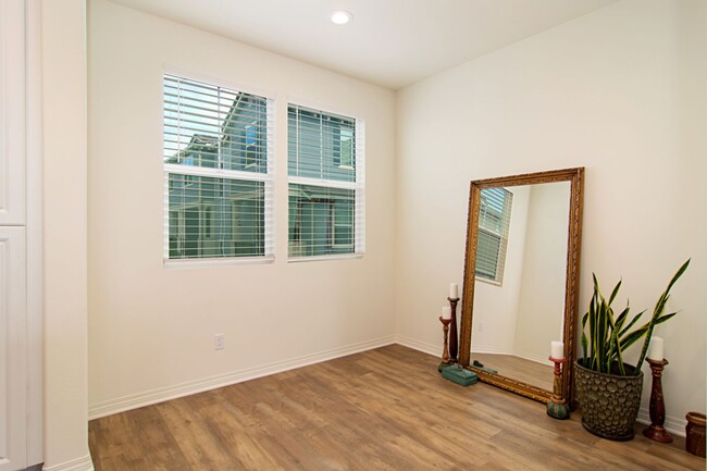 Building Photo - 511 Sandpiper Wy