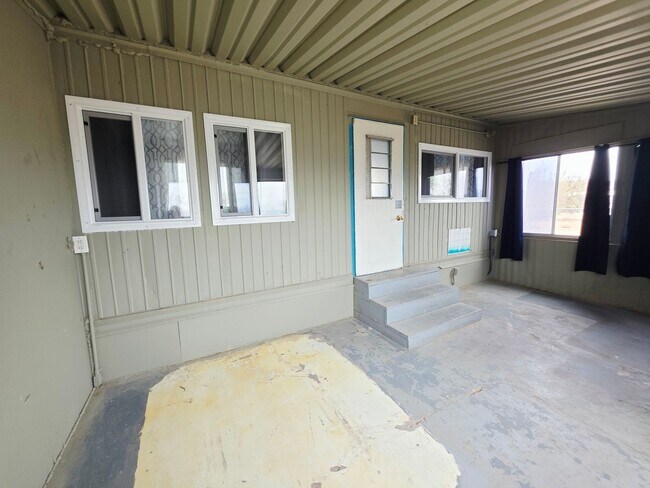 Building Photo - 1779 Artesia Dr