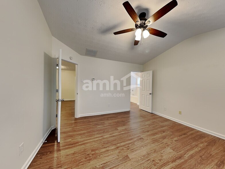 Building Photo - 3917 Abernathy Farm Way