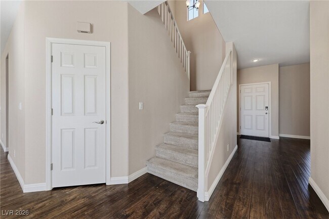 Building Photo - 8061 Yellow Daisy Ave