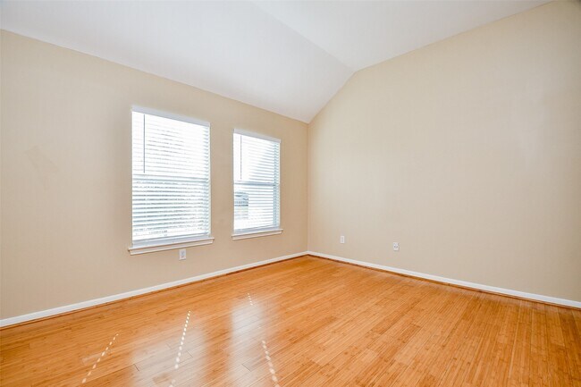 Building Photo - 12307 S Shadow Cove Dr