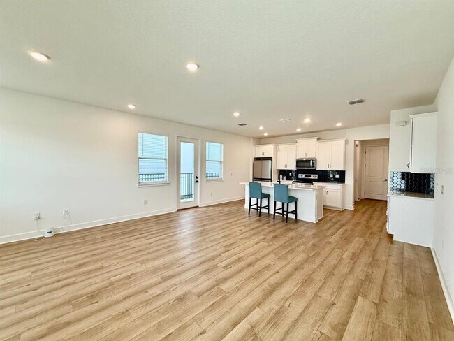 Building Photo - 2031 Wild Heron Ct