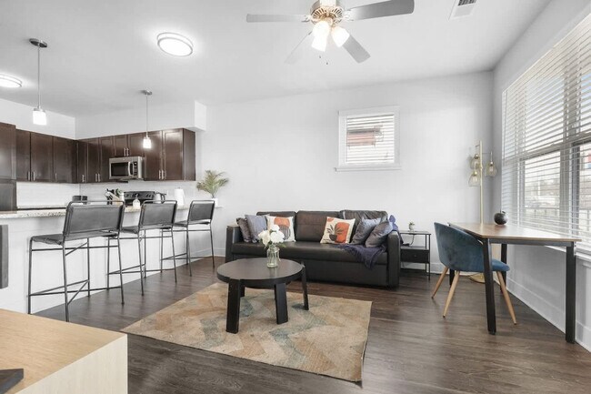 Building Photo - 8506 Westfield Blvd