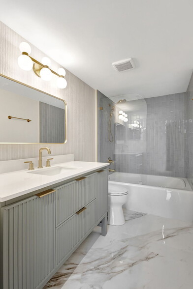 Master Bath - 651 Okeechobee Blvd