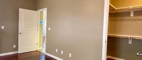 Building Photo - 887 Lemieux Ln