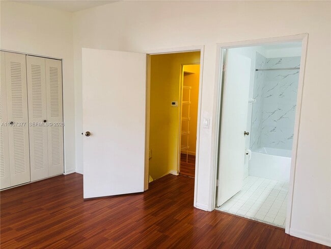 Building Photo - 6992 NW 166 Terrace