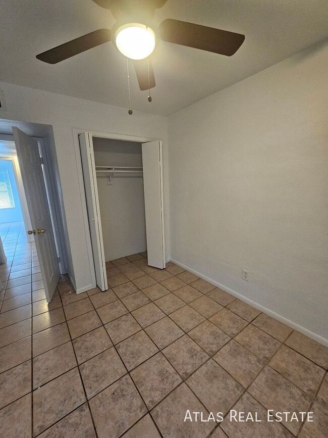 Building Photo - NOW AVAILABLE!! Renovated 2 Bedroom 1 Bath...